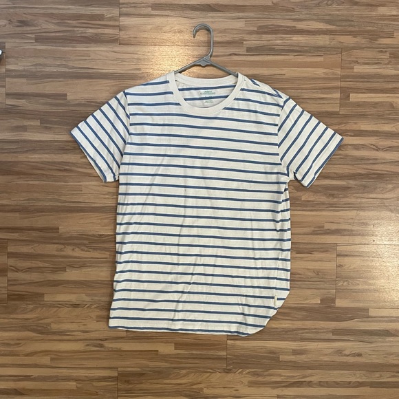 Urban outfitters tee - Picture 1 of 1